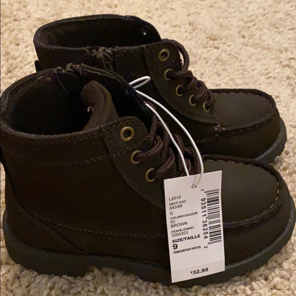 Children’s Place Boots Size 9